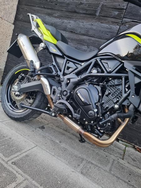 Scarico completo (silenziatore e collettore decatalizzato) Benelli 702