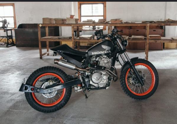 HONDA SLR 650 - La Smilza