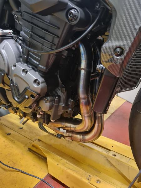 Collettore de-catalizzato per Triumph Speed 1200 RS dal 2025